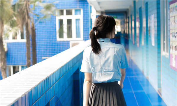 右江如何找到一个可以帮助我生孩子的女人？